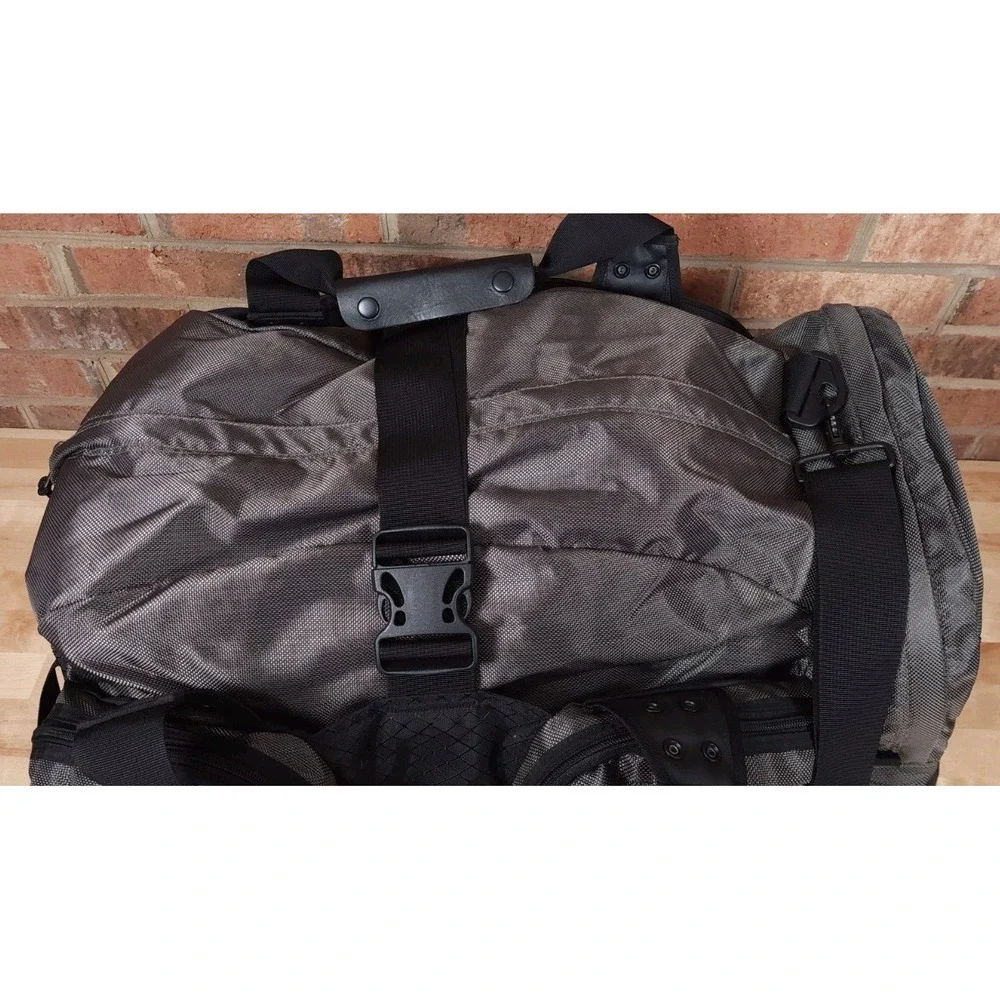 Oakley Icon 2.0 Software Gray Black Nylon Large Duffle Bag Y2K